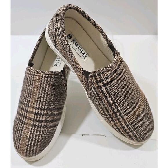 Magellan OutDoors Shoes Loafers Slip Ons Women Size 10B Brown Plaid. - Picture 3 of 15